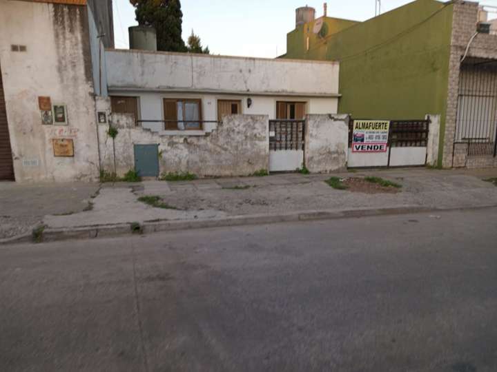 Casa en venta en Roque Simone, 5000, La Tablada