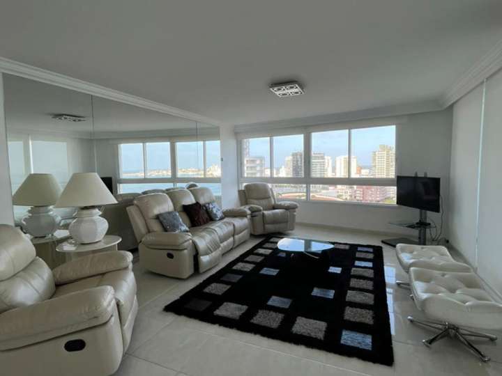Apartamento en venta en Punta Del Este