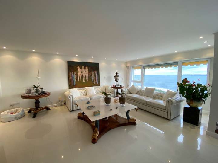 Apartamento en venta en Punta Del Este