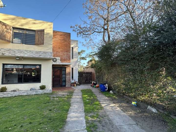 Casa en venta en Pinares, Maldonado