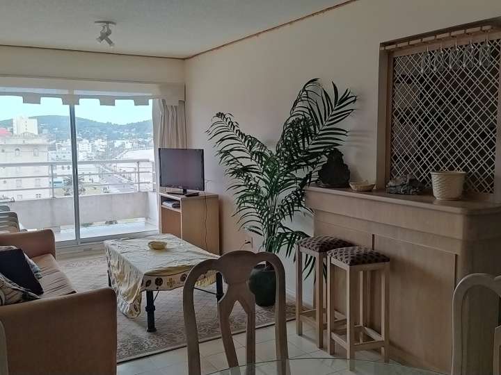 Apartamento en venta en Rambla de Los Argentinos, Piriápolis