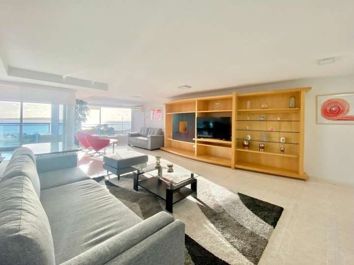 Apartamento en venta en Punta Del Este