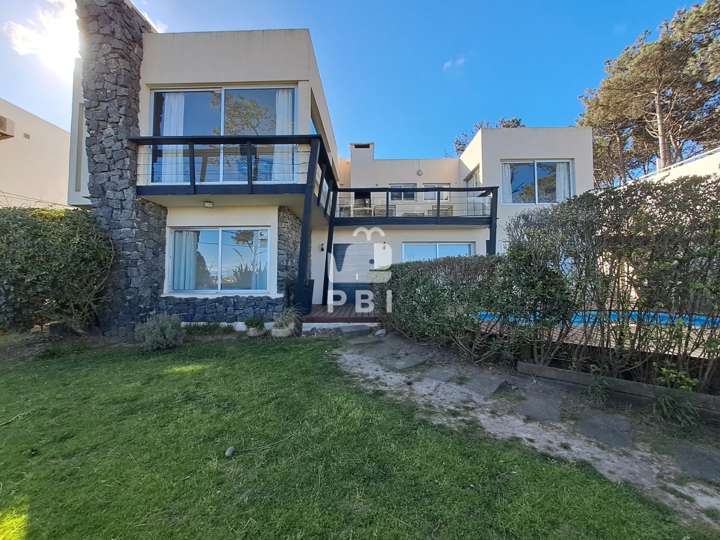 Casa en venta en Rambla General Artigas, Punta Del Este