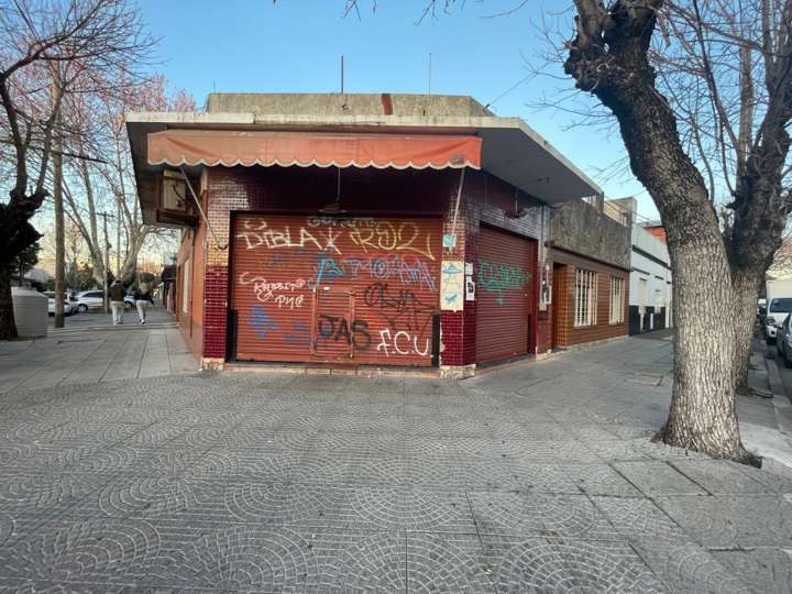 Casa en venta en 119 - Honorio Senet, 1899, Buenos Aires