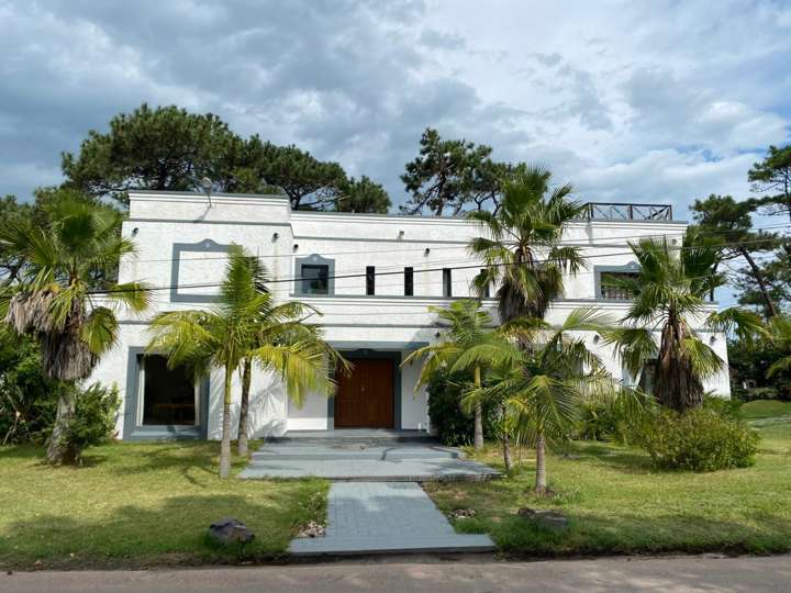 Casa en venta en Rambla General Artigas, Punta Del Este