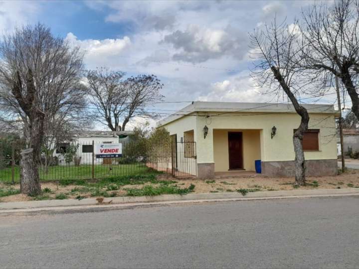 Casa en venta en Coya, Florencio Sánchez