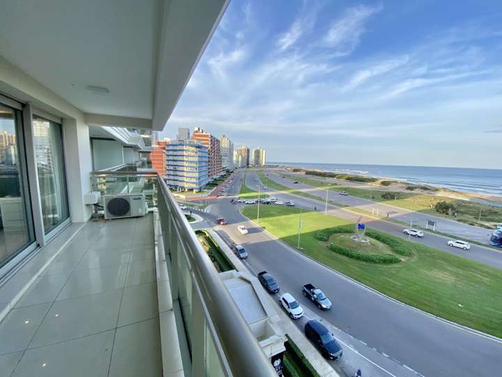 Apartamento en venta en Punta Del Este