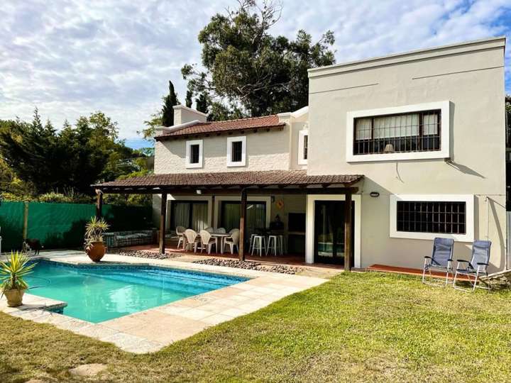 Casa en venta en Rambla General Artigas, Punta Del Este