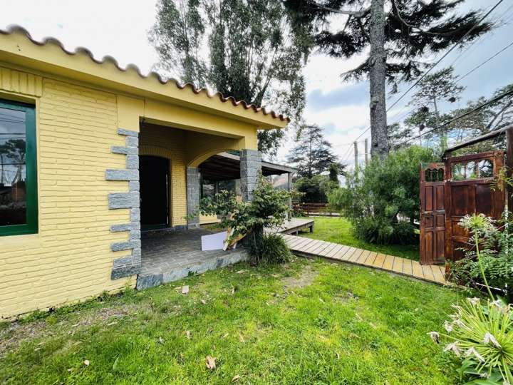 Casa en venta en Rambla General Artigas, Punta Del Este