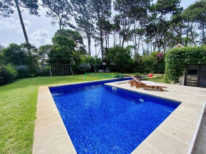 Casa en venta en Rambla General Artigas, Punta Del Este