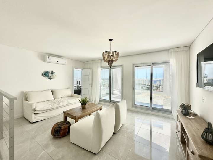 Apartamento en alquiler en Rambla Doctor Claudio Williman, Punta Del Este