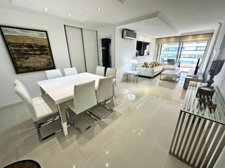 Apartamento en venta en Punta Del Este