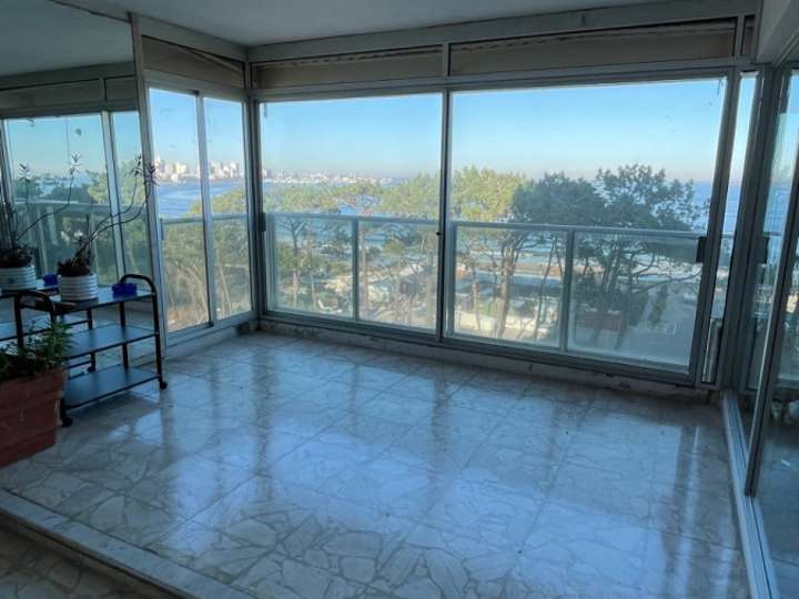 Apartamento en venta en Rambla Doctor Claudio Williman, Punta Del Este