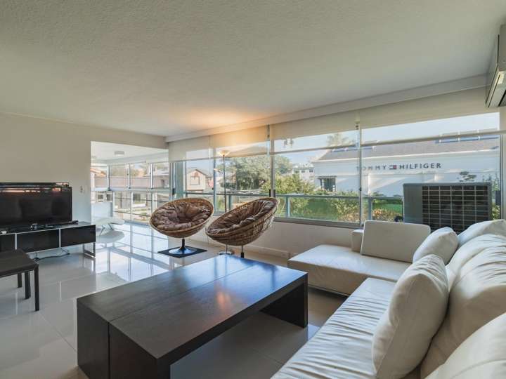 Apartamento en venta en Las Gaviotas (Calle 29), Punta Del Este
