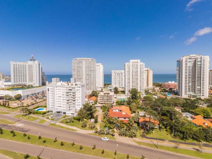 Apartamento en alquiler en Punta Del Este
