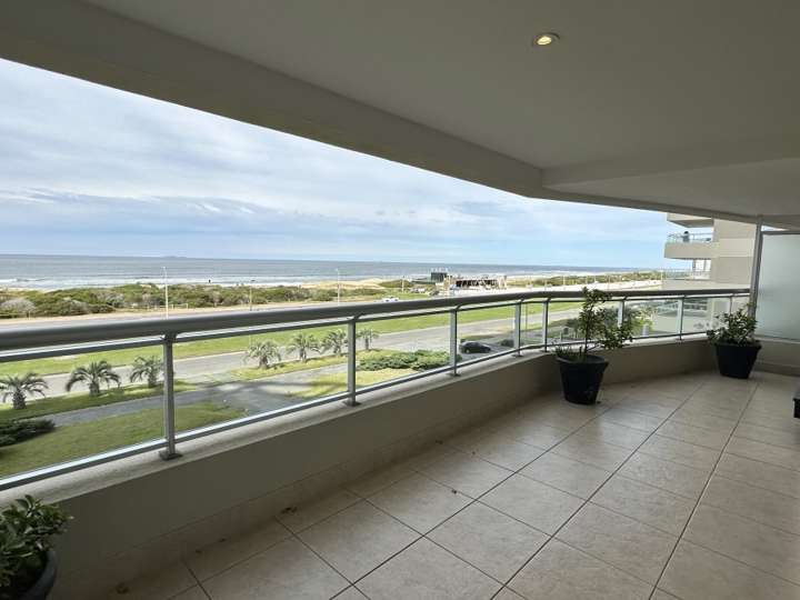 Apartamento en venta en Punta Del Este