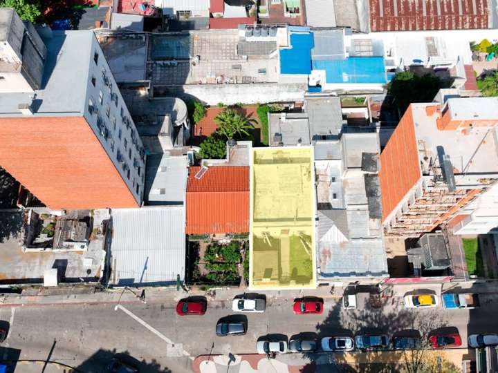 Terreno en venta en Francisco Araucho, Montevideo