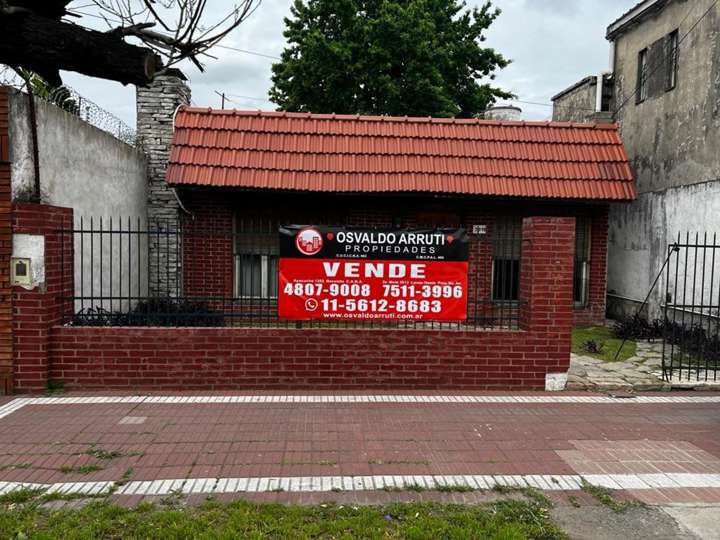 Casa en venta en Ramón Cabrero, 2499, Remedios de Escalada