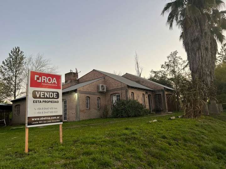 Casa en venta en Acceso Doctor Bastián, Entre Rios