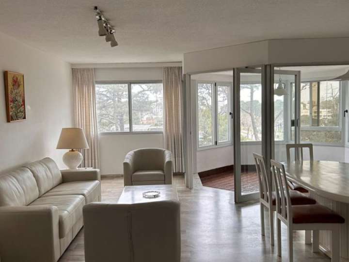 Apartamento en venta en Avenida Franklin Delano Roosevelt, Punta Del Este