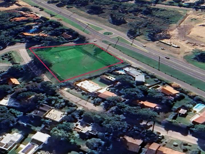 Terreno en venta en Punta Del Este