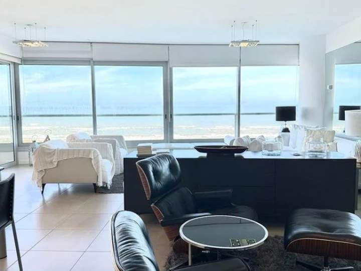 Apartamento en venta en Punta Del Este