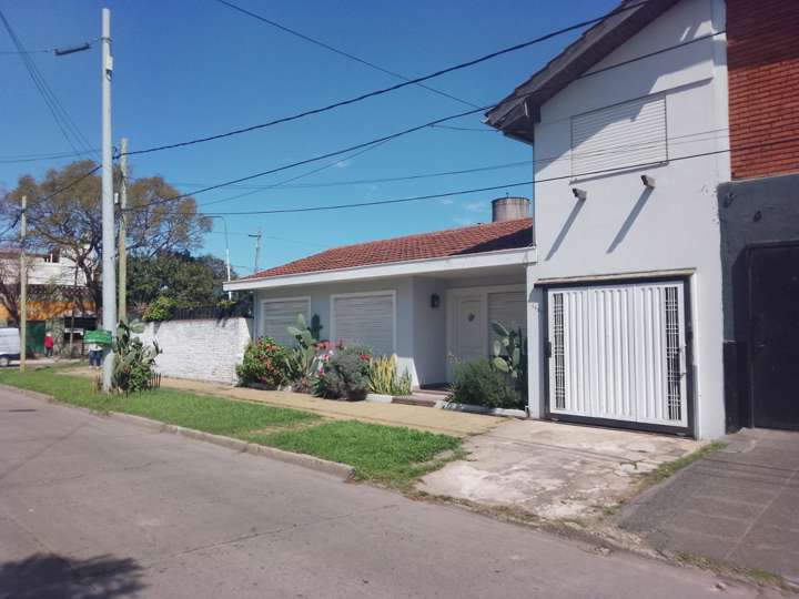 Casa en venta en 606 - General Manuel Belgrano, 5501, Buenos Aires