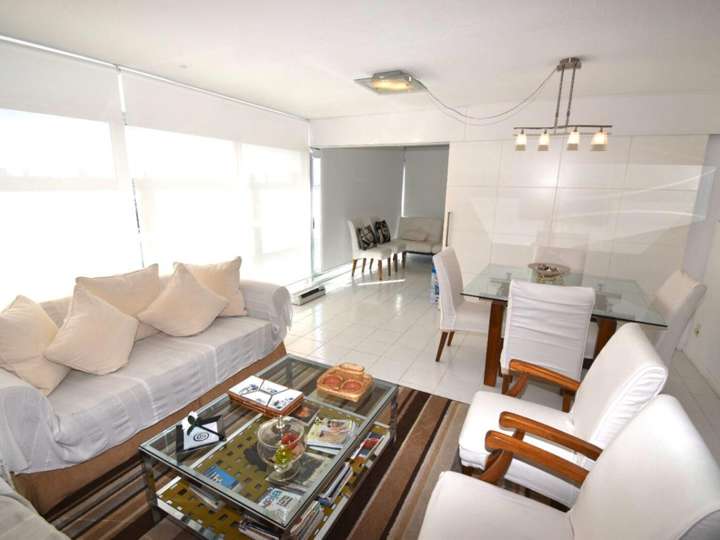 Apartamento en alquiler en Punta Del Este