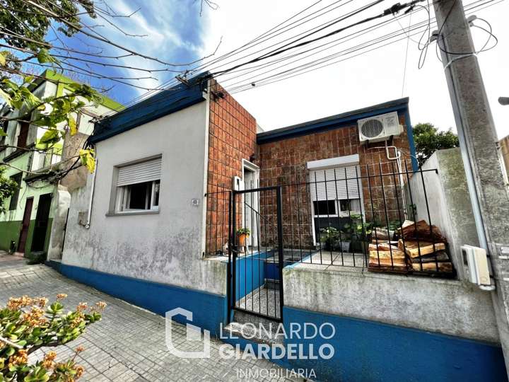 Casa en venta en Manuel Lobo, Colonia