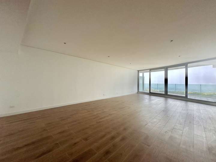 Apartamento en venta en Rambla Lorenzo Batlle Pacheco, Punta Del Este