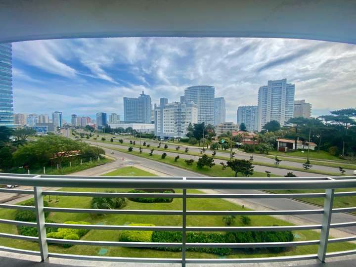 Apartamento en venta en Punta Del Este