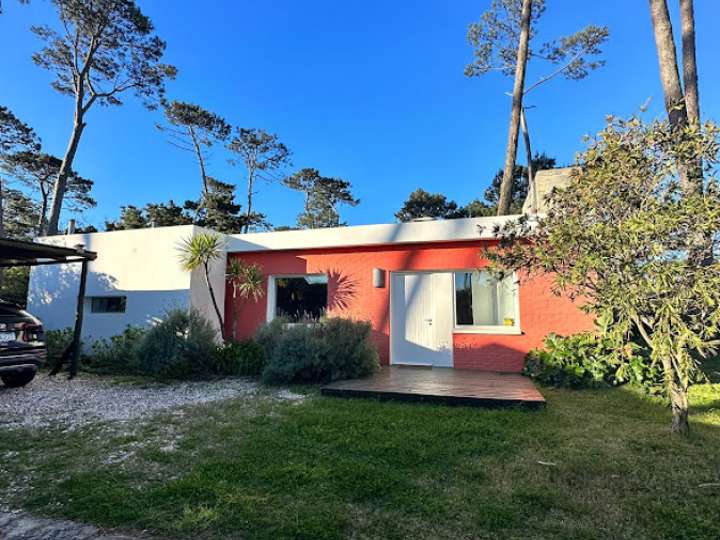 Casa en venta en Pinares, Maldonado