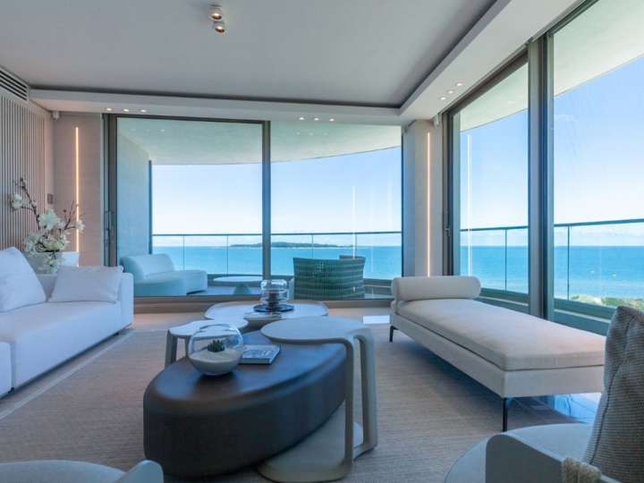 Apartamento en venta en Rambla Doctor Claudio Williman, Maldonado