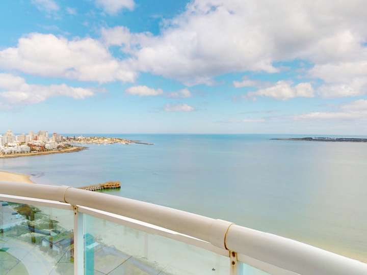 Apartamento en venta en Rambla Doctor Claudio Williman, Punta Del Este