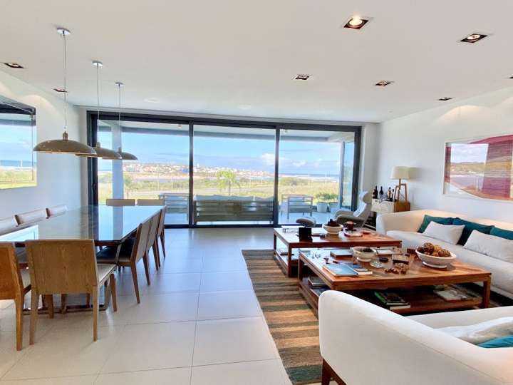 Apartamento en venta en José Belloni, San Rafael - El Placer