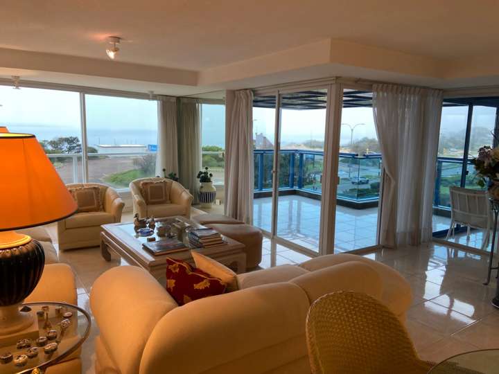 Apartamento en venta en Punta Del Este