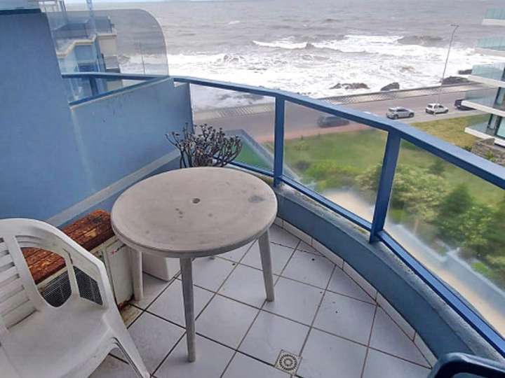 Apartamento en venta en Rambla General Artigas, Punta Del Este