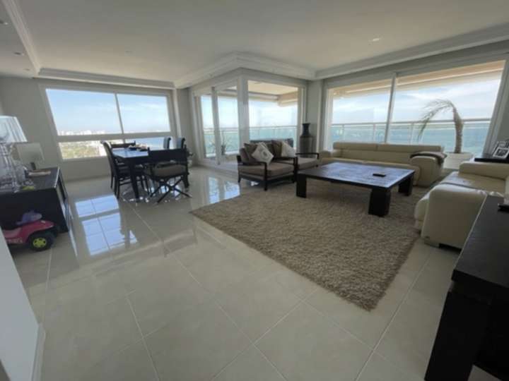 Apartamento en venta en Punta Del Este