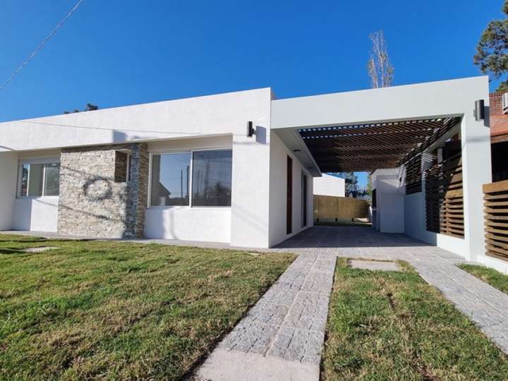 Casa en venta en Lázaro Gadea, Piriápolis