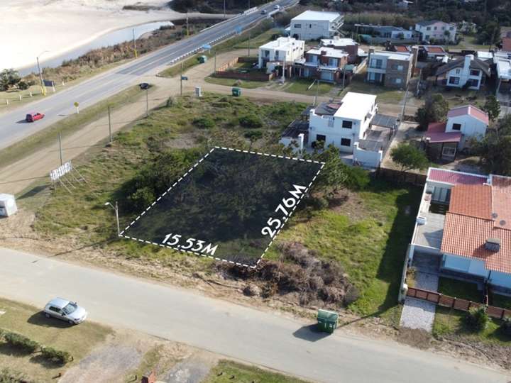 Terreno en venta en Rambla de Los Argentinos, Piriápolis