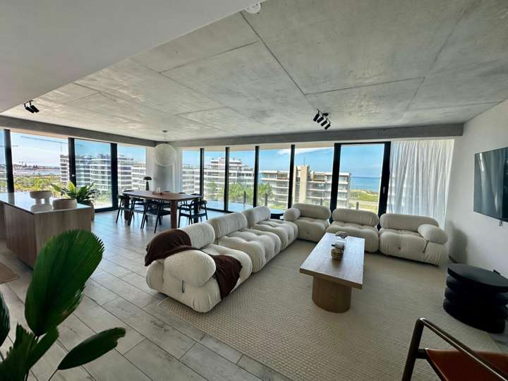 Apartamento en venta en Punta Del Este