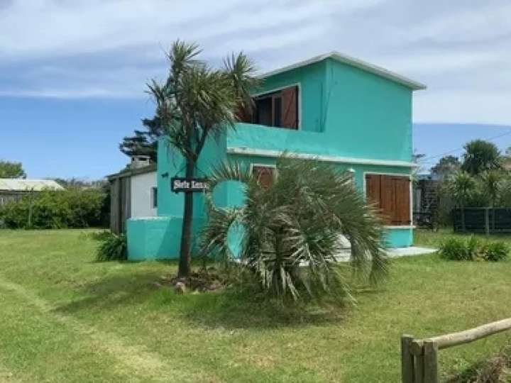 Casa en venta en Calle 22 - Los Peleros, Buenos Aires