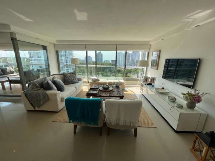 Apartamento en venta en Punta Del Este