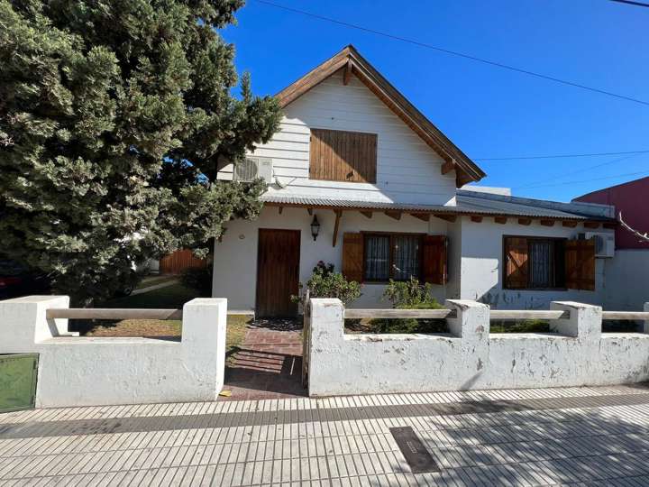 Casa en alquiler en General José de San Martín, 322, Monte Hermoso