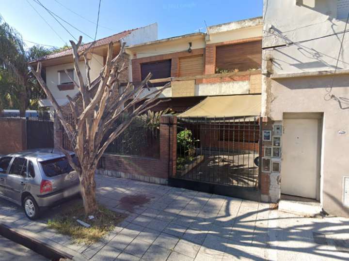 Casa en venta en Segurola, 1799, La Tablada