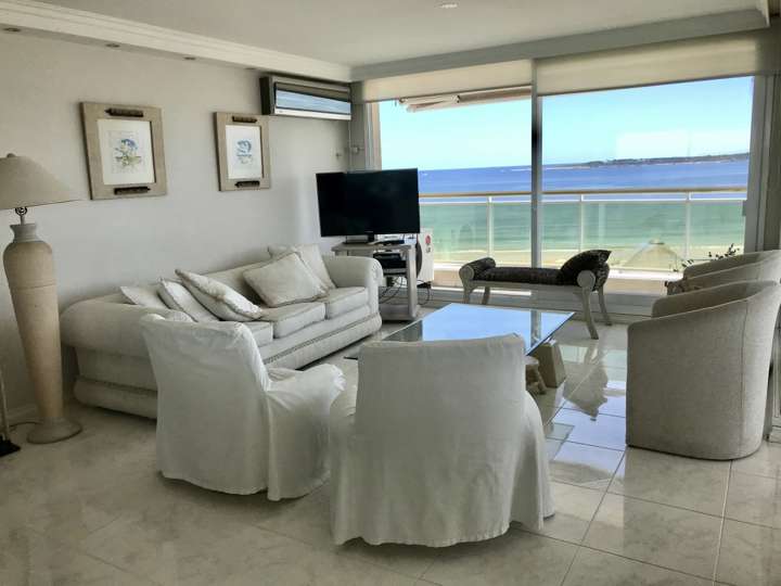Apartamento en venta en Rambla Doctor Claudio Williman, Punta Del Este