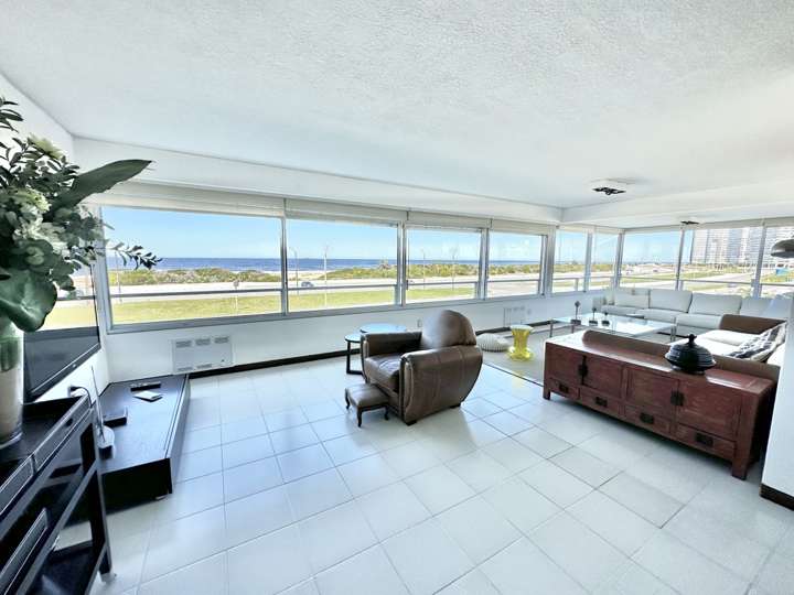 Apartamento en venta en Punta Del Este