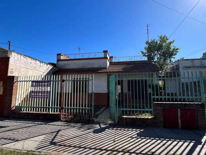 Casa en venta en Mariano Escalada, 1467, El Palomar