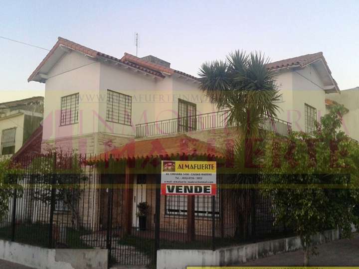 Casa en venta en Alberti, 1499, La Tablada