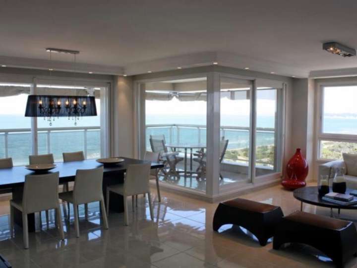 Apartamento en venta en Punta Del Este